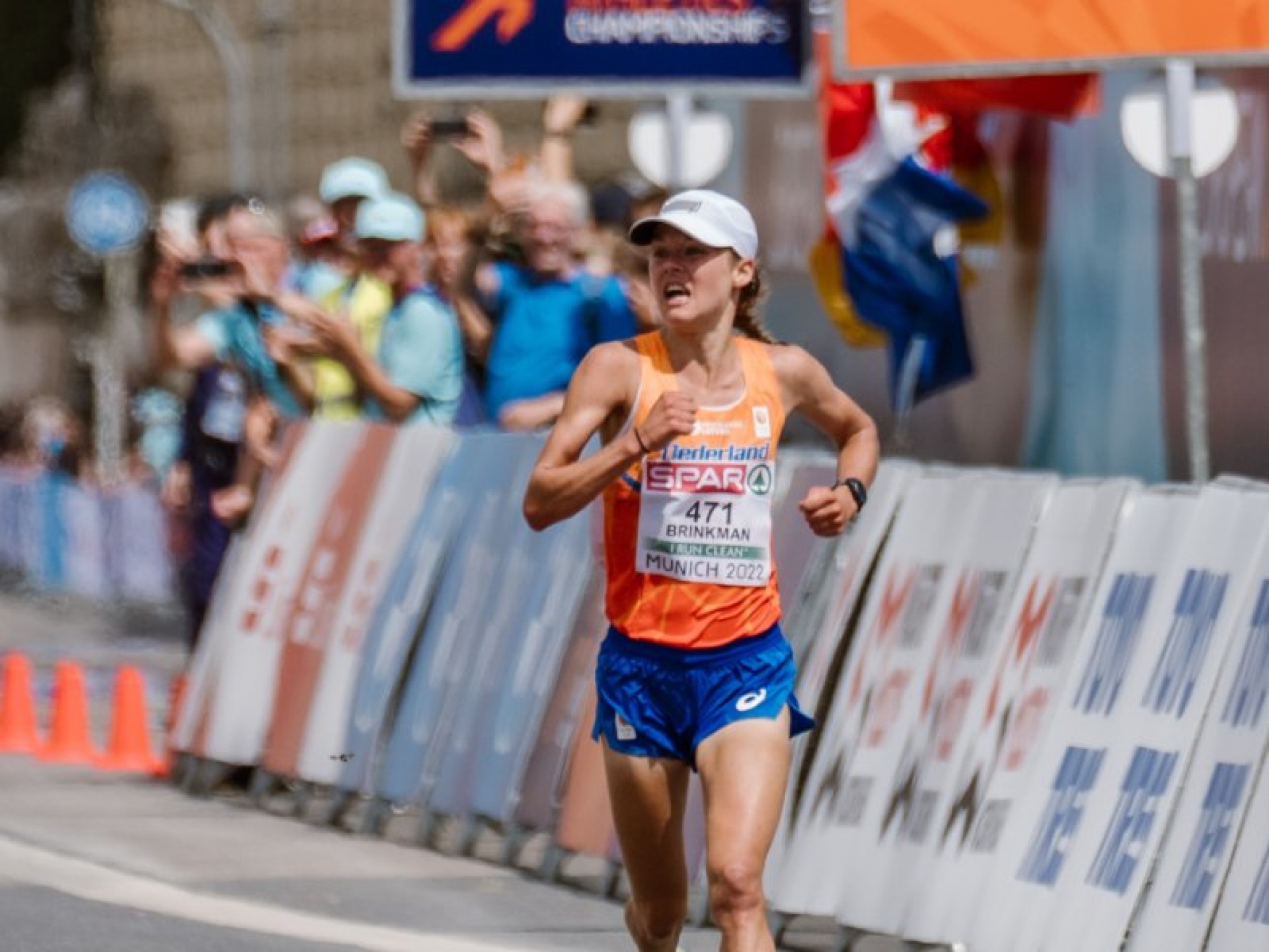 Nienke earns valiant European marathon bronze medal